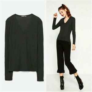 ZARA // lounge vneck long sleeve stretch ribbed